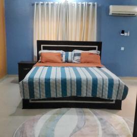 THE PALMS VILLA GRA Sagamu, hotel in Sagamu