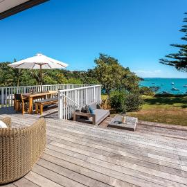 Picnic Bay Vista - Be My Guest Waiheke