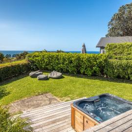 Palm Beach Panorama, Palm Beach - Be My Guest Waiheke, hotel a Palm Beach