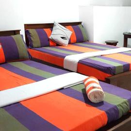 Lilly Rooms