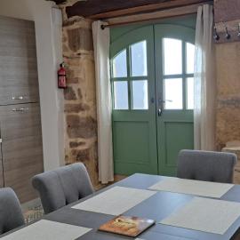 Maison de charme rénovée au cœur du village