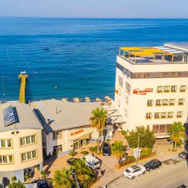 Aragosta Hotel, hotel a Durrës