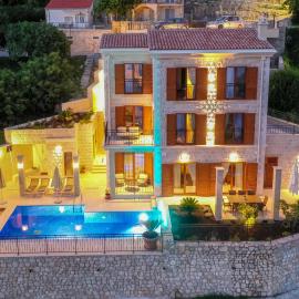 Luxury Villa Flower