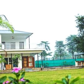 The Serenity Retreat, Hotel in Noida