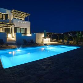 Plaka Divani