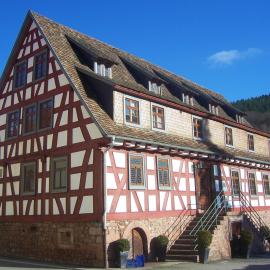 Roter Löwe, hotel en Heiligkreuzsteinach