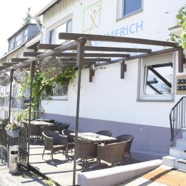 Hike Inn Hotels by Emmerich, hotel em Winningen