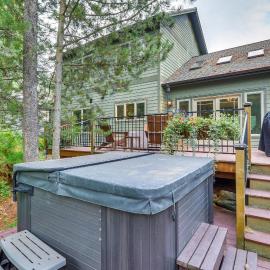 Pet-Friendly Columbia Falls Home w/ Gas Grill!, hotel a Columbia Falls
