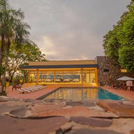Pirayu Hotel & Resort, хотел в Пуерто Игуасу