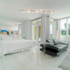 308S Beachy Blues Suite Studio, Pools, Jacuzzi, Beach, Shops, hotel i Boynton Beach