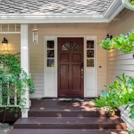 Spacious 3BR Redmond Home with Fireplace & BBQ, hotelli kohteessa Redmond