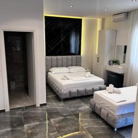Nōya Suites SR, hotel in Sarandë