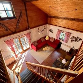 Waldferienhaus 98 im bayerischen Waldferiendorf I 3 Schlafzimmer I Lagerfeuerplatz, hotel en Regen