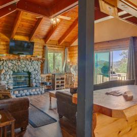 Cozy Moon Cabin