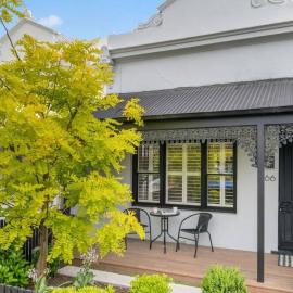 Very Victorian Modern & Special 2BRM 1BTH