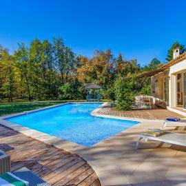 Villa Beauregard by Villa Plus, Hotel in Tourrettes