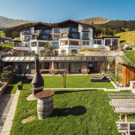 Hotel Cores, hotel a Fiss