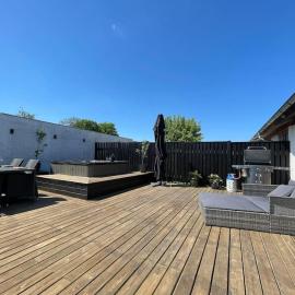 프레데릭순에 위치한 호텔 Wellness House