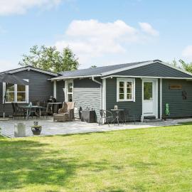 3 Bedroom Lovely Home In Skjern