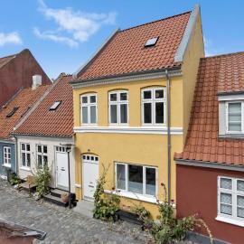 Stunning Home In Rudkøbing With Wifi، فندق في رودكوبينغ