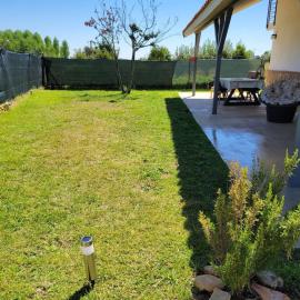 Casa rural ,Villa Remesal - Relax y tranquilidad, hotel in Olleros de Tera