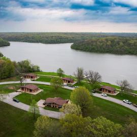 Thousand Hills State Park Cabins, hotel in Kirksville