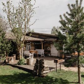 Vienkiemio Oazė - Namelis Prie Šermukšnio, hotel v destinaci Galvokai
