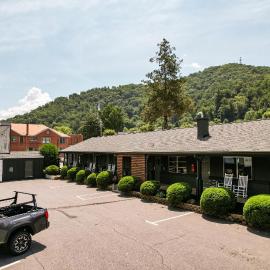 Hotel Sylva, hotell i Sylva
