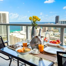 Ocean Views - Pool & Gym - Pet Friendly - Close to Beach، فندق في شاطئ هالانديل