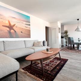 Moderne & helle Wohnung mit Netflix & Bergsicht
