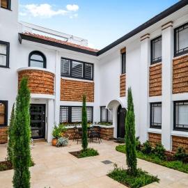 Boutique Art Deco Apt, Beach, Park, Shops, Cafes F1