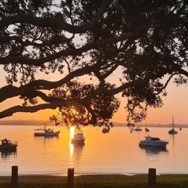 Hananui Lodge and Apartments, Hotel in Russell