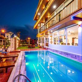 Hestia HaMy Beach House