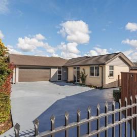 Modern, Cozy and Spacious 3 bedroom Home near City Centre, hotel in Palmerston North