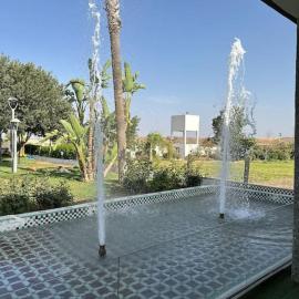 Super belle villa avec piscine, hotel din Fès
