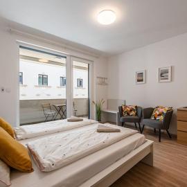 Big condo with garage & balcony & AC & lift、ブダペストのホテル