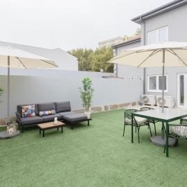 Liiiving in Matosinhos- Colorwave Terrace House, hotel in Matosinhos