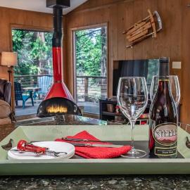 Mystic Meadow Sweet Cabin Meadow Views, hotel in Shaver Lake