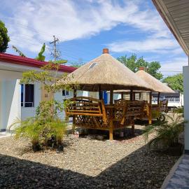 3 Sisters Guest House 1, hotel v destinácii Moalboal