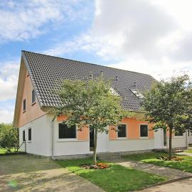 Großzügiges Ferienhaus für 18 Personen in Mirow โรงแรมในมิโรว์