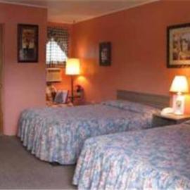 Four Seasons Motel، فندق في كاتسكيل