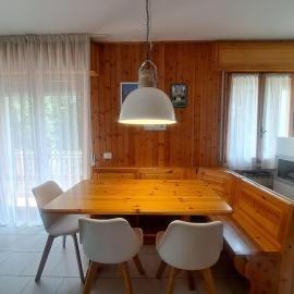 Incantevole appartamento – hotel w mieście Sestola