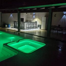 Uberaba में, होटल Casa de Temporada Uberaba com Piscina Aquecida