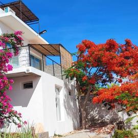 Villa Les Flamboyants, hôtel à Antsakomboena