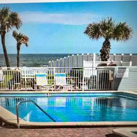 New Smyrna Beach में, होटल Coastal Waters 103