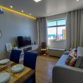 Apt vista mar, recém reformado, ótima localização