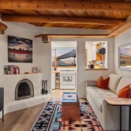 Scenic Santa Fe Downtown Escape、サンタフェのホテル