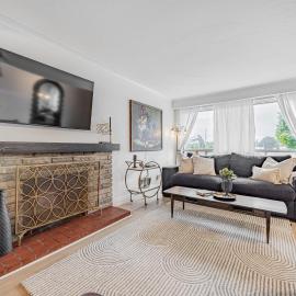 Unique Oasis with Tri-City Access, hotelli kohteessa Mississauga