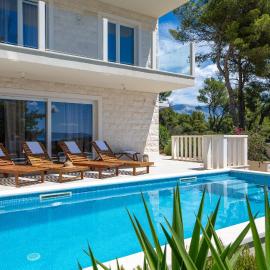 Villa Bruna, hotelli kohteessa Sumartin