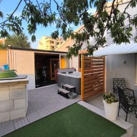 Wellness Apartments Ra، فندق في بريموستين